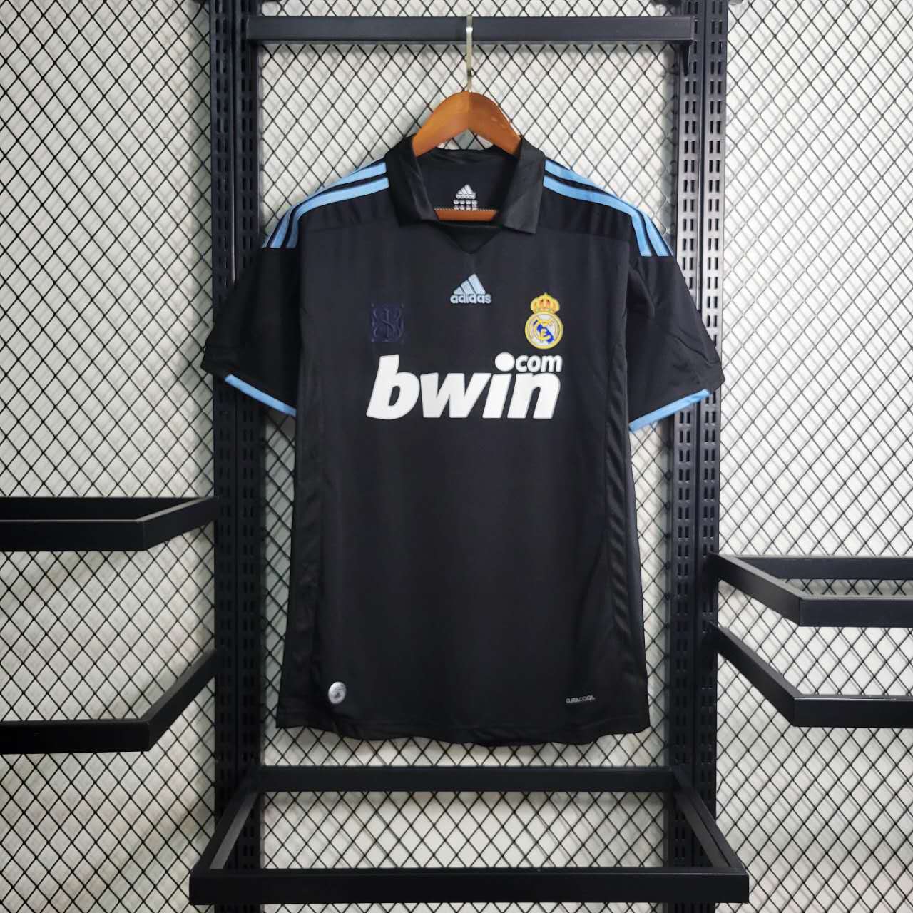 Retro 2009/10 Real Madrid Away