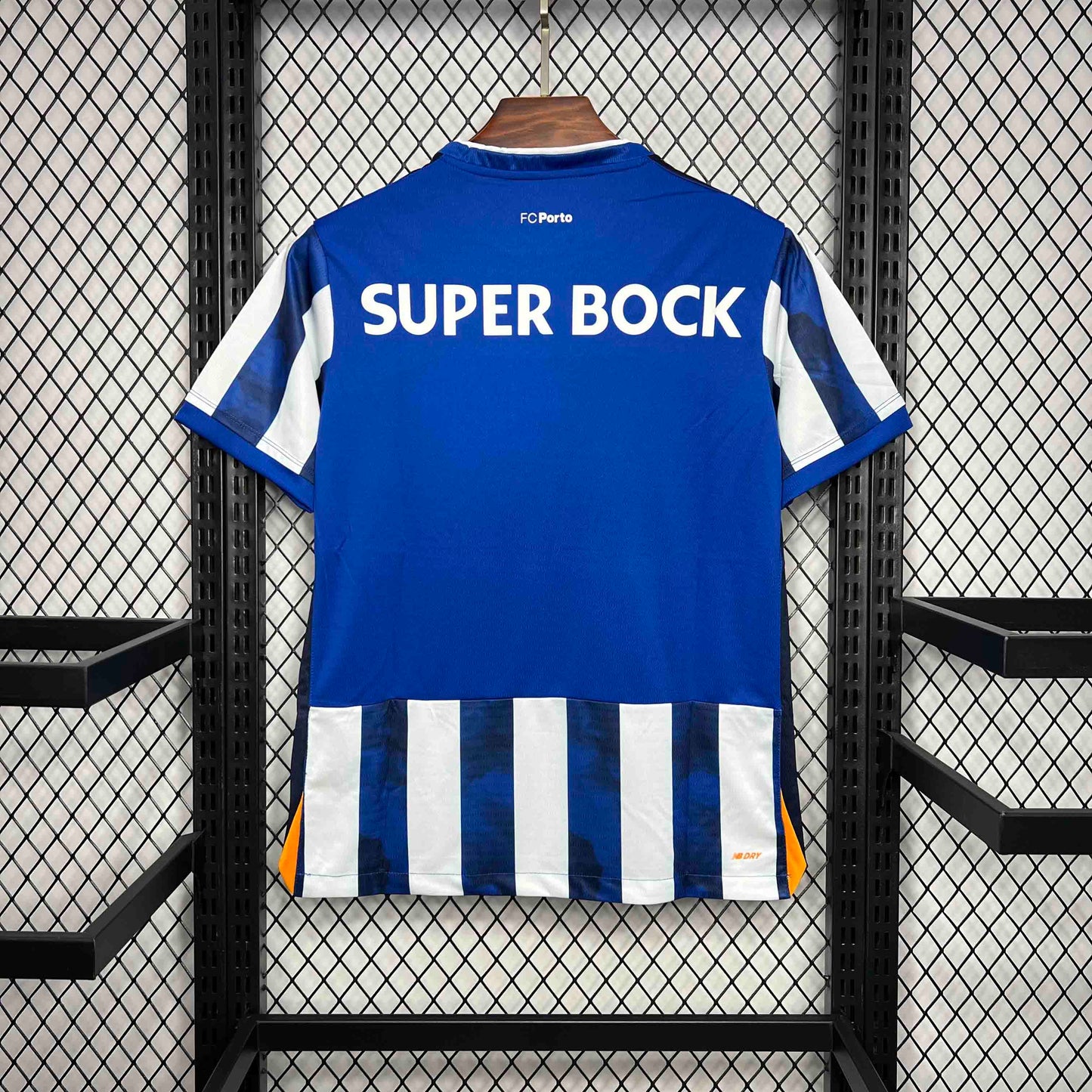 24/25 Porto Home