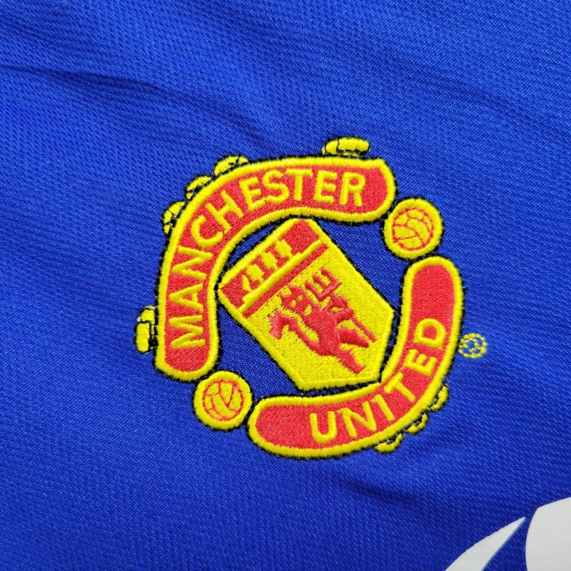 Retro 2005/06 Manchester United Away