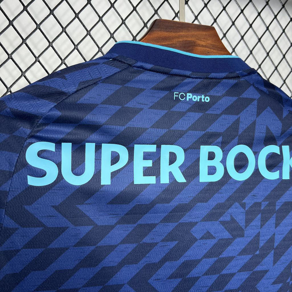 24/25 Porto Second Away