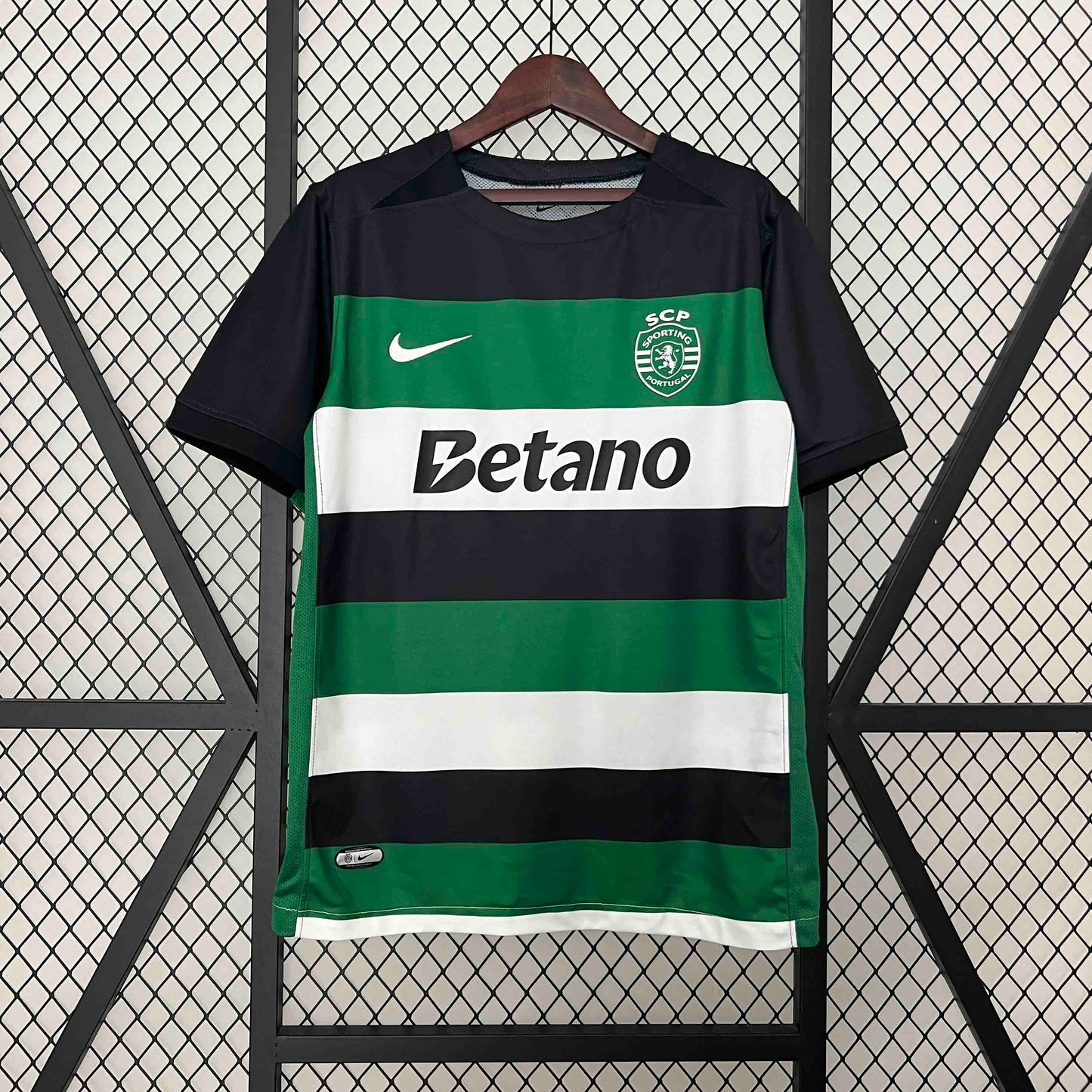 24/25 Sporting Home