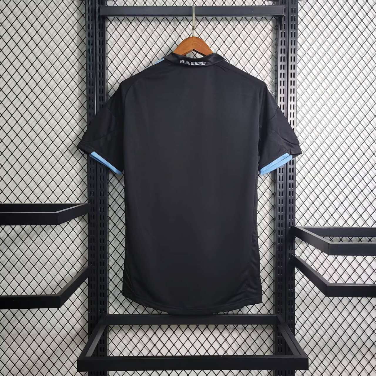 Retro 2009/10 Real Madrid Away