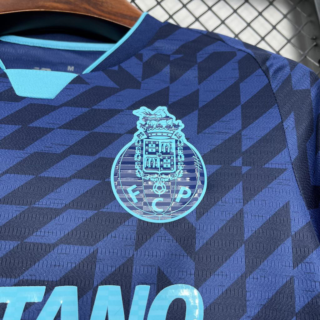 24/25 Porto Second Away