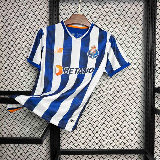 24/25 Porto Home