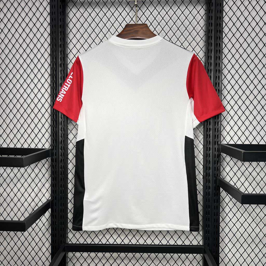 24/25 Frankfurt Home
