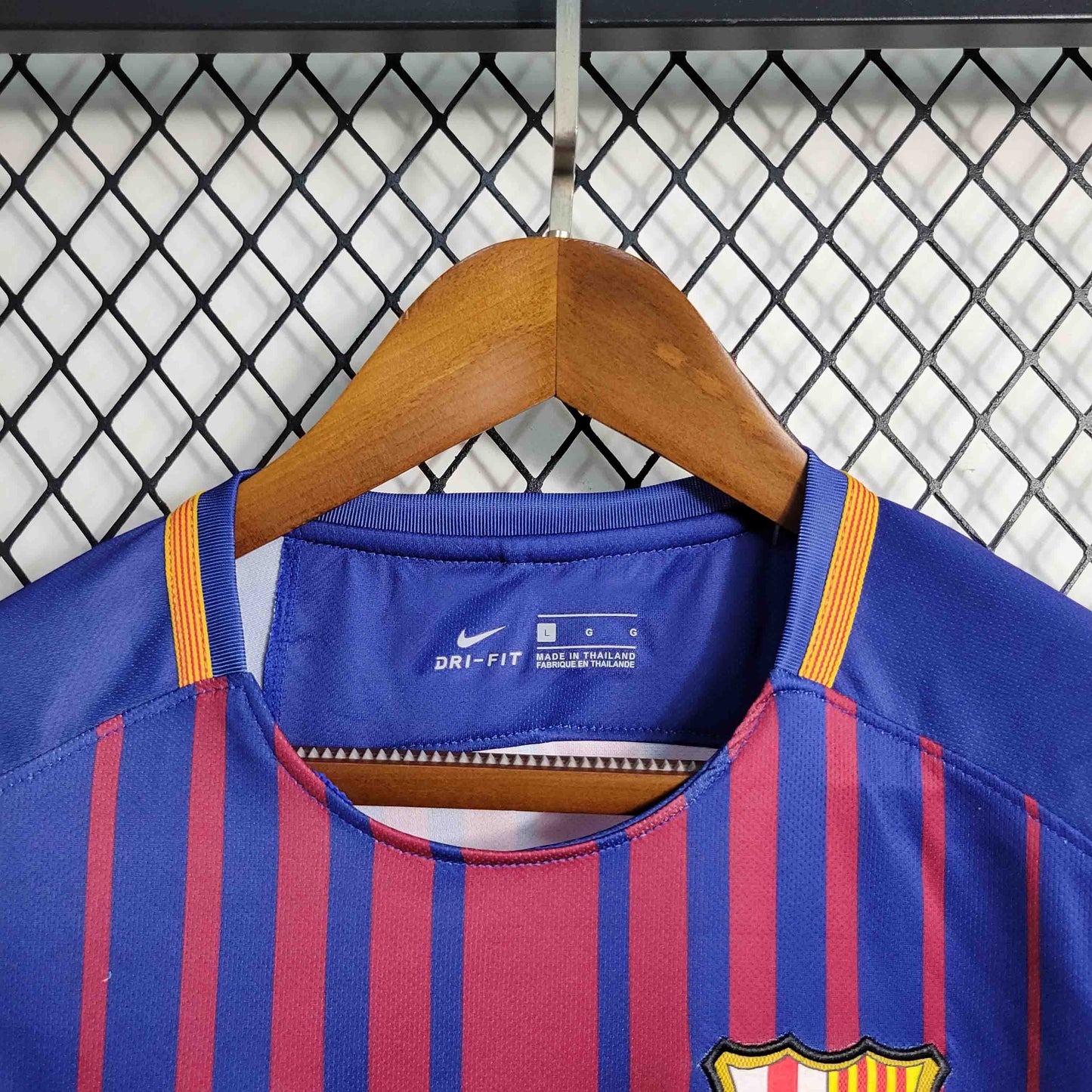 Retro 2017/18 Barcelona Home