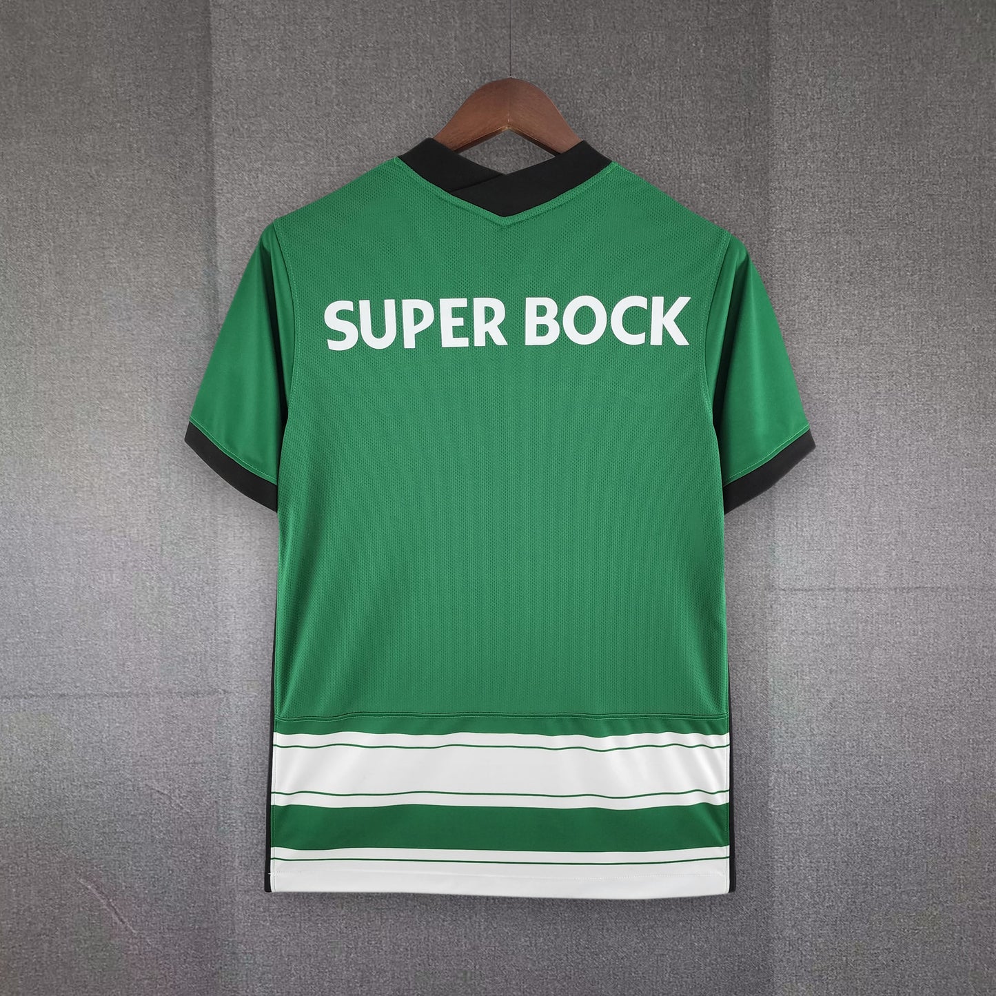 22/23 Sporting home