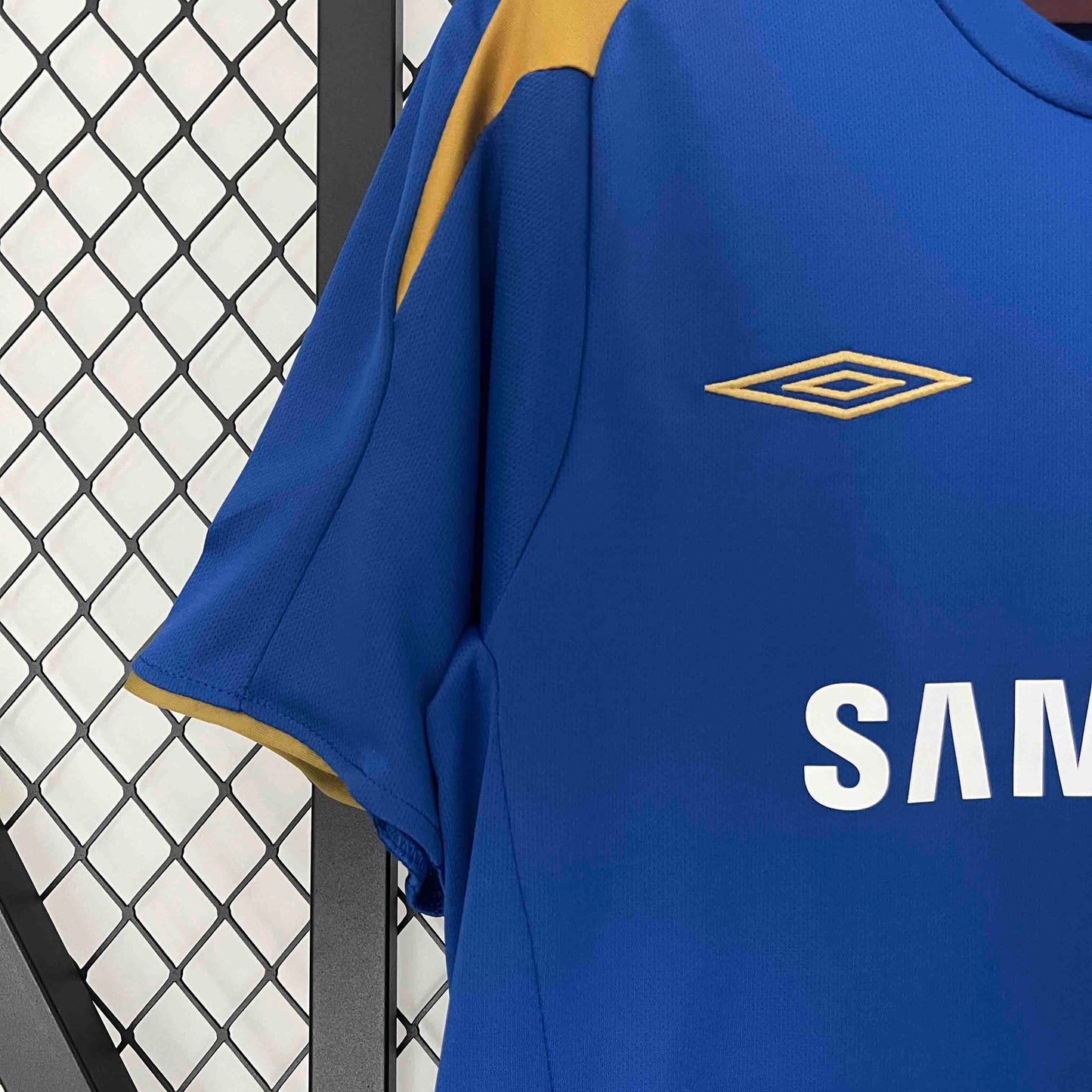 Retro 2005/06 Chelsea Home