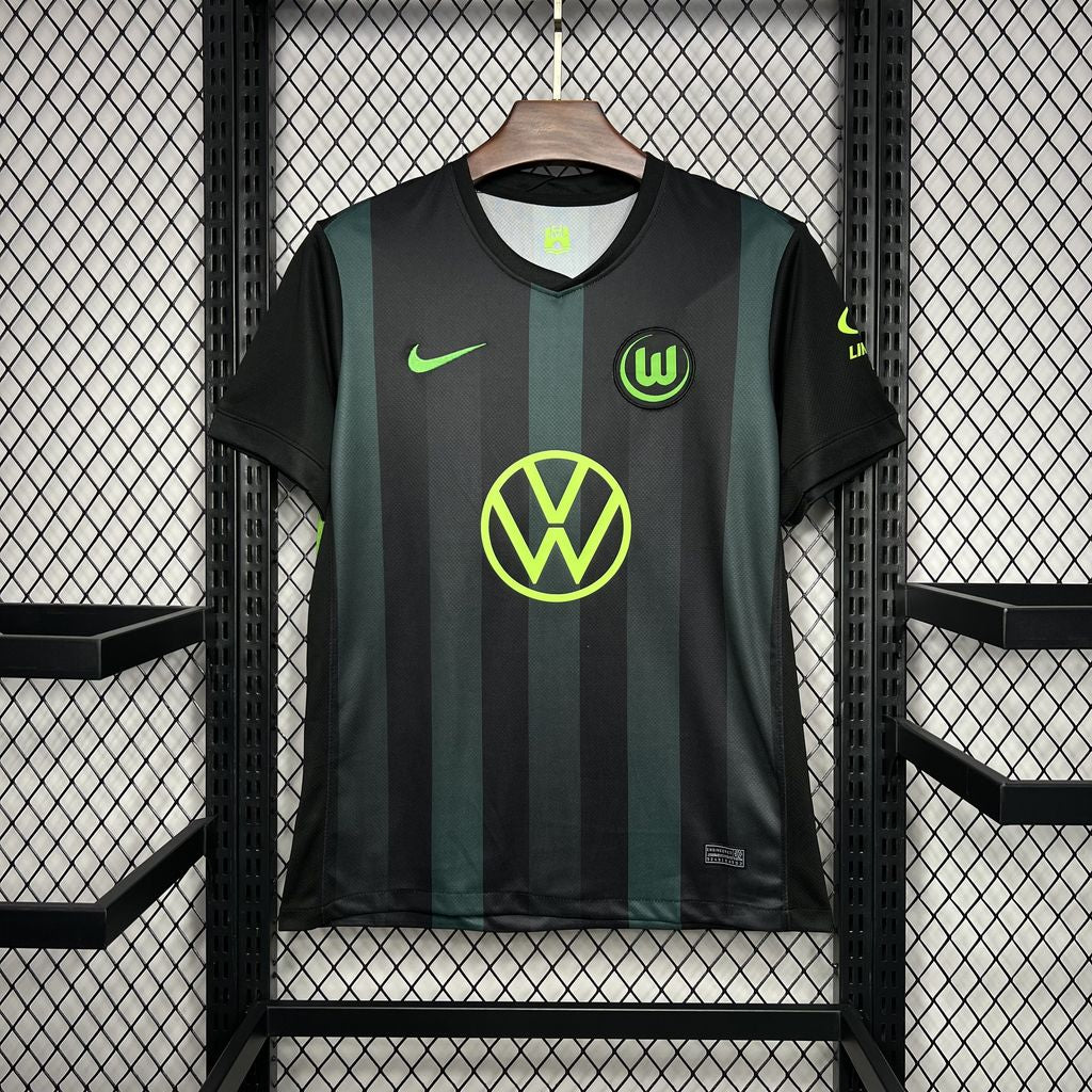 24/25 Wolfsburg Away