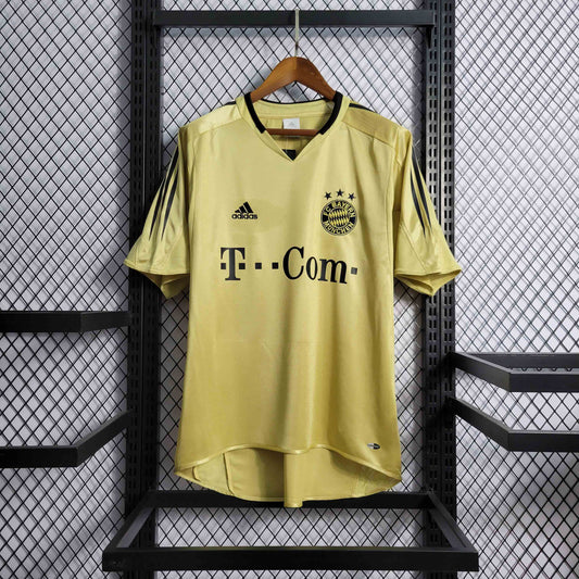 Retro 2004/05 Bayern Away