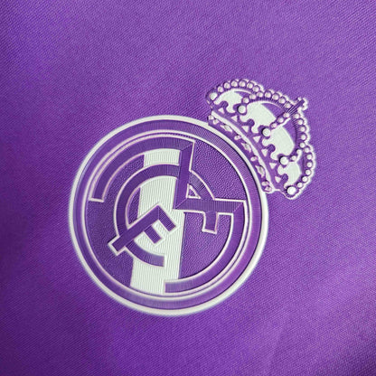 Retro 2017/18 Real Madrid Away