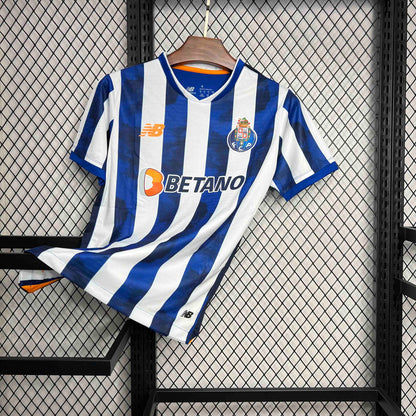 24/25 Porto Home