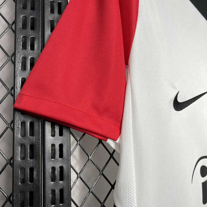 24/25 Frankfurt Home
