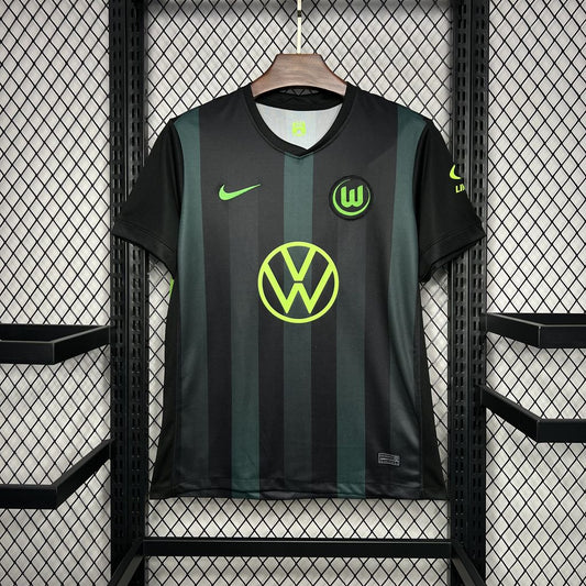 24/25 Wolfsburg Away